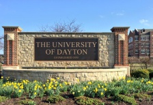Một trong những trường ĐẠI HỌC LÝ TƯỞNG ĐỂ KHỞI ĐẦU SỰ NGHIỆP - University of Dayton
